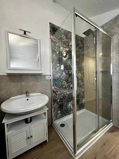 Bathroom 3, Camping Car Palmasera, Nuoro
