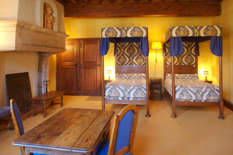 Bedroom 2, Hostellerie du Vieux Perouges, Ain