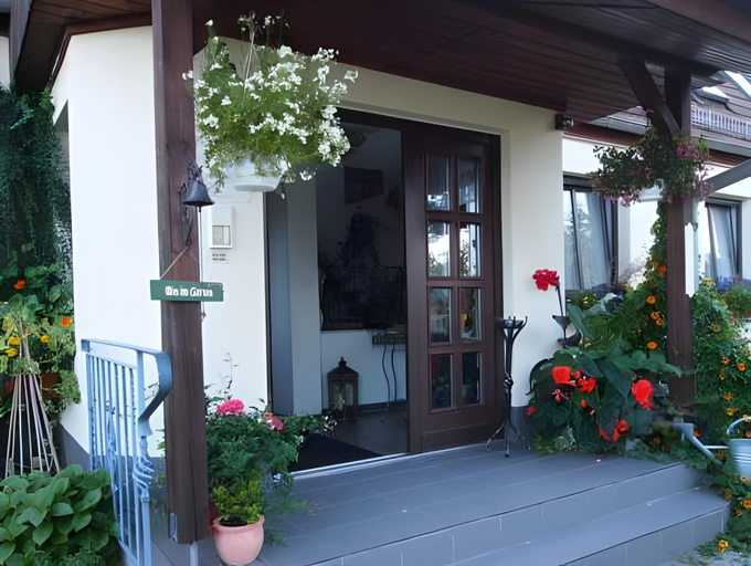 Entrance 3, Pension Am Kirschberg, Sächsische Schweiz-Osterzgebirge
