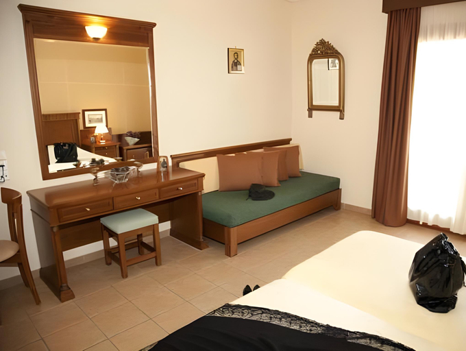 Bedroom 2, Mylos Hotel Apartments, Crete