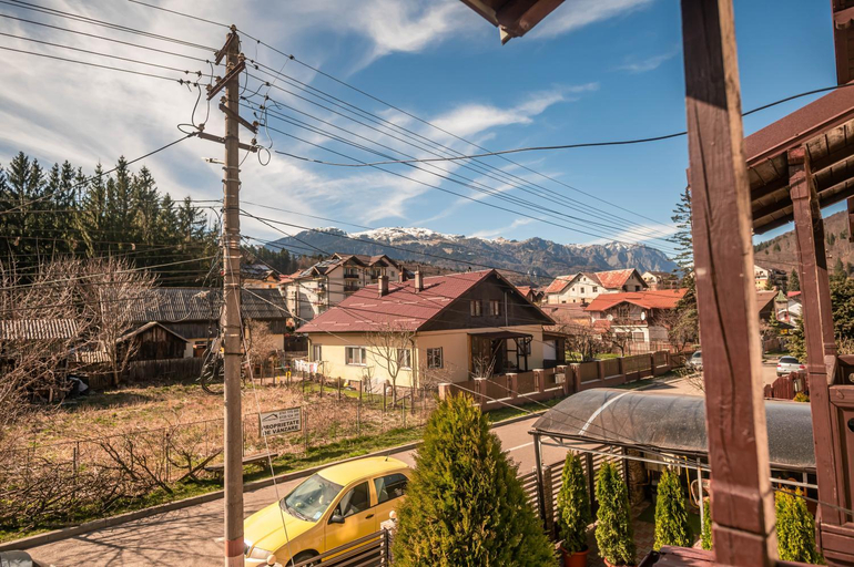 Others 5, Alpine Bliss Sinaia, Sinaia