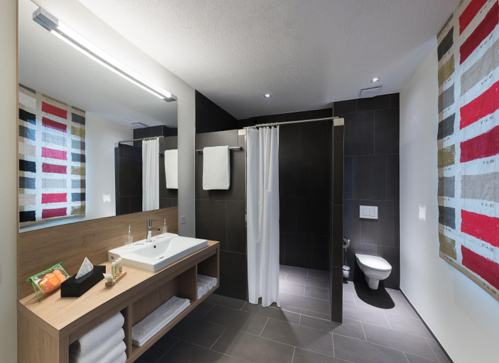 Bedroom 2, Hotel Cinema 8, Kulm