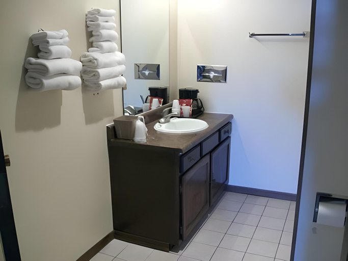 Bathroom 4, Western Inn South, Buffalo