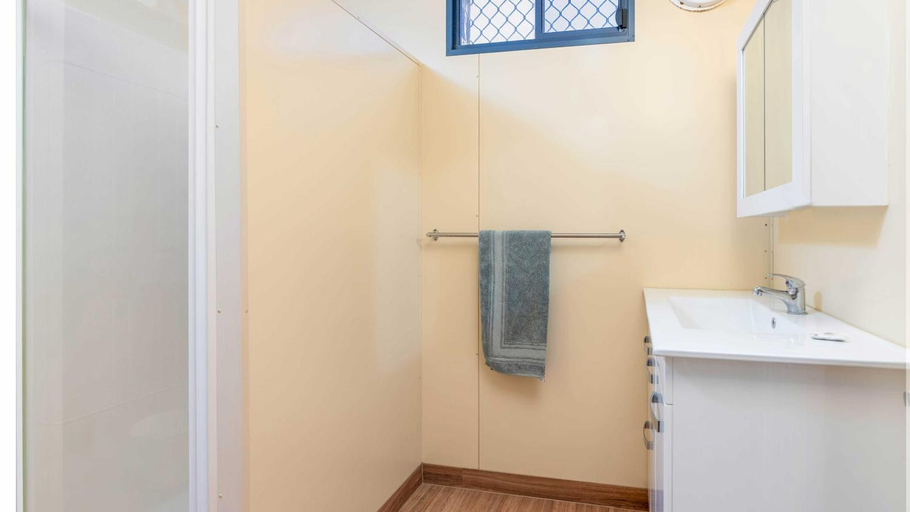 Bathroom 2, Eighty Mile Beach Caravan Park, Broome
