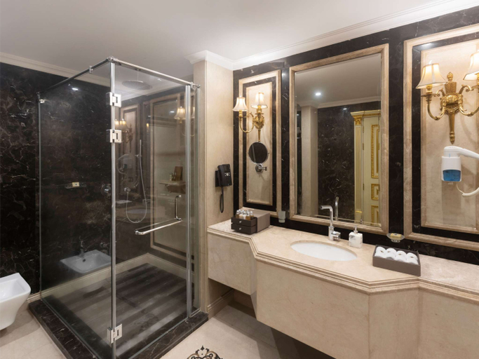 Bathroom 5, Rixos Montaza Alexandria, Al-Muntazah
