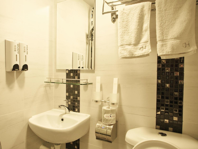 Bathroom 5