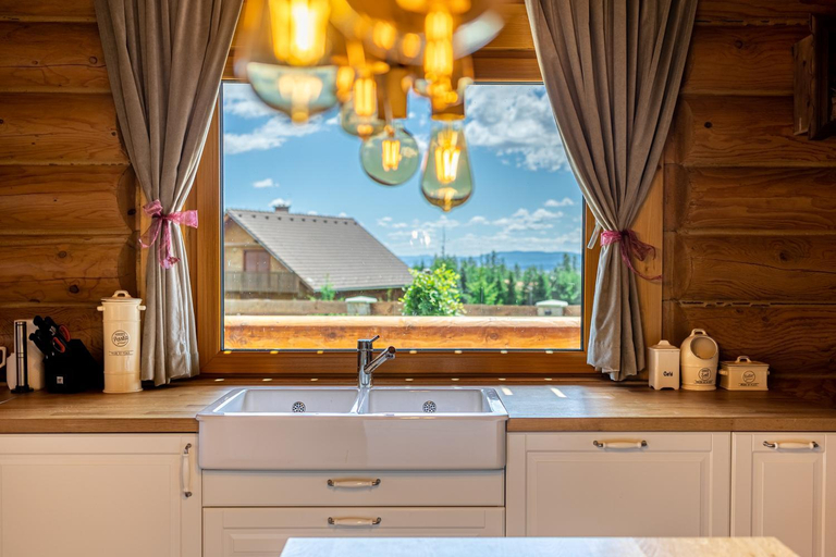 Kitchen 4, Tatransky Zrub, Poprad