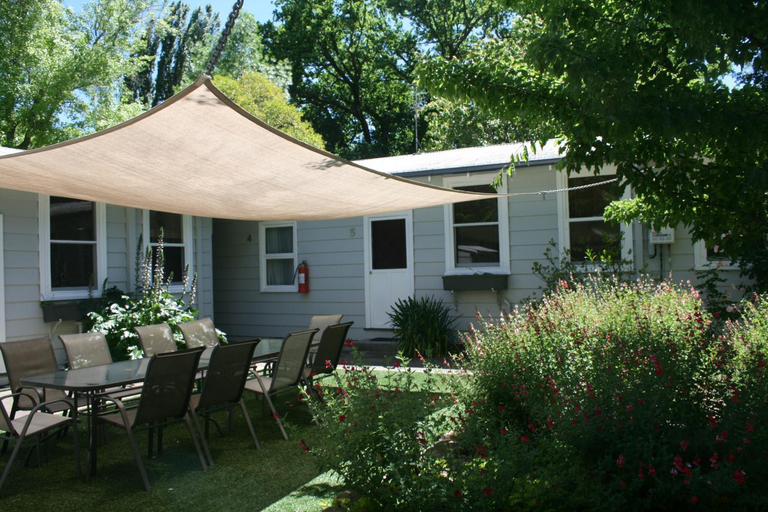 Exterior 7