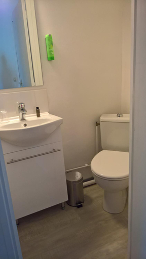 Bathroom 3, Les Fauvettes, Hautes-Alpes