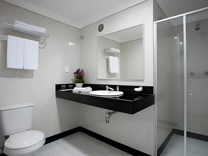 Bathroom 5, Hotel Bahia Do Sol, Salvador