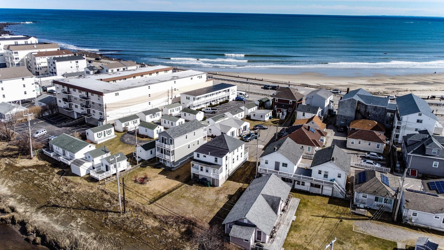 Hampton Beach Seaside Villa Unit 1, Rockingham