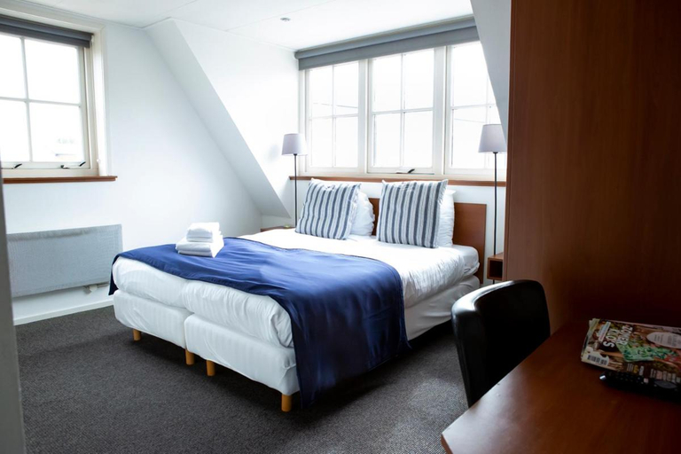 Bedroom 2, Hotel Cafe Restaurant Heineke, Wijdemeren