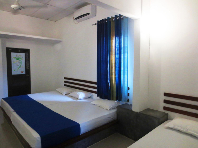 Bedroom 2, Pelican View Cottages, Katharagama