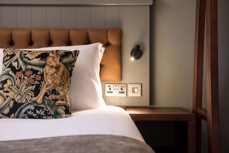 Bedroom, The Five Bells by Innkeeper's Collection, Buckinghamshire