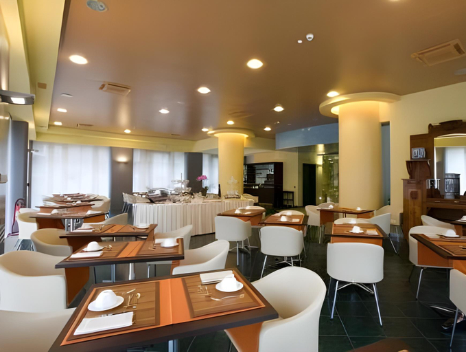 Food & Drinks 5, Hotel Senator, Milano