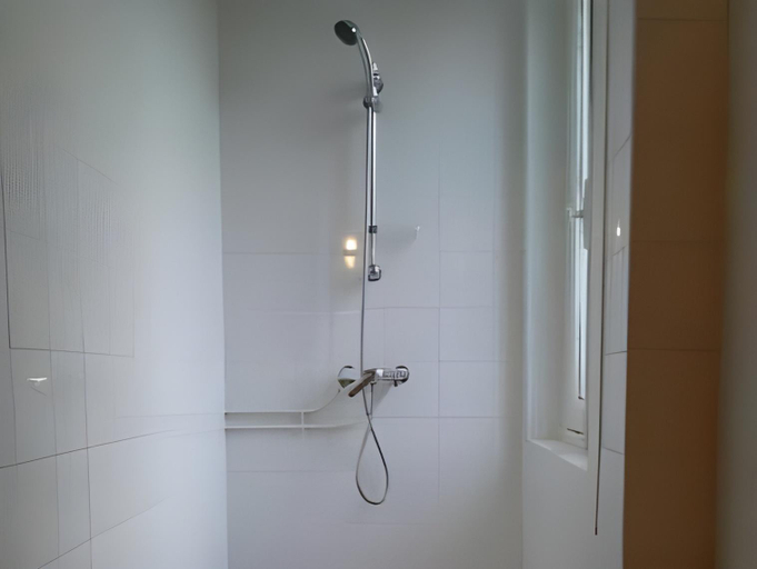 Bathroom 5, Hôtel le Paris Brest, Pas-de-Calais