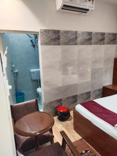 Bathroom 5, Pyrenees Hostel by Indian Culture, Agra