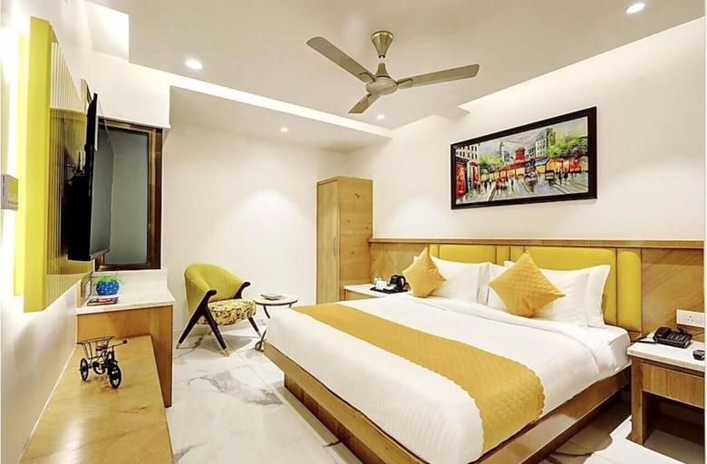 Bedroom 5, Airport Hotel Platinum, Delhi