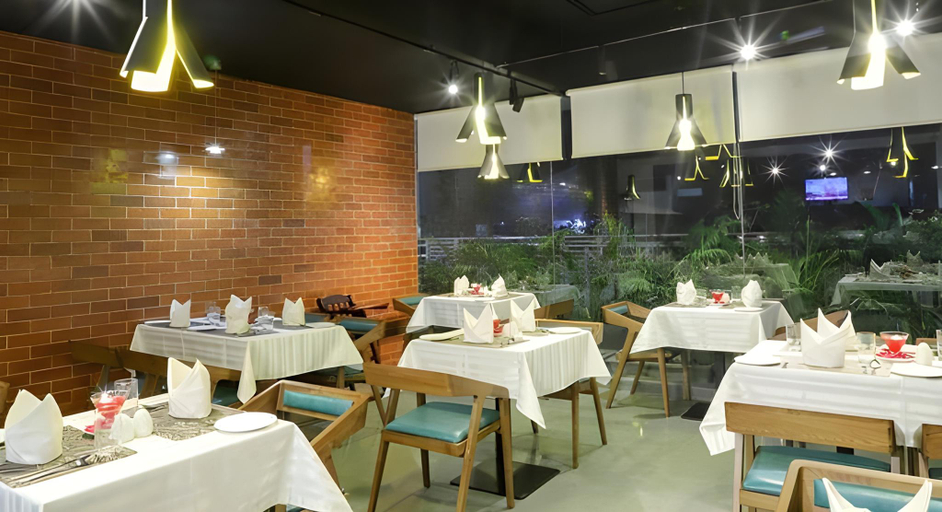 Food & Drinks 3, Ebony Residency Ahmedabad, Ahmadabad
