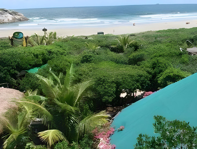 Others 3, Grajagan Surf Resort, Paranaguá