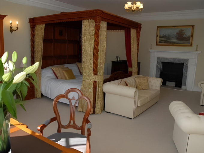 Bedroom, Goldsborough Hall, North Yorkshire