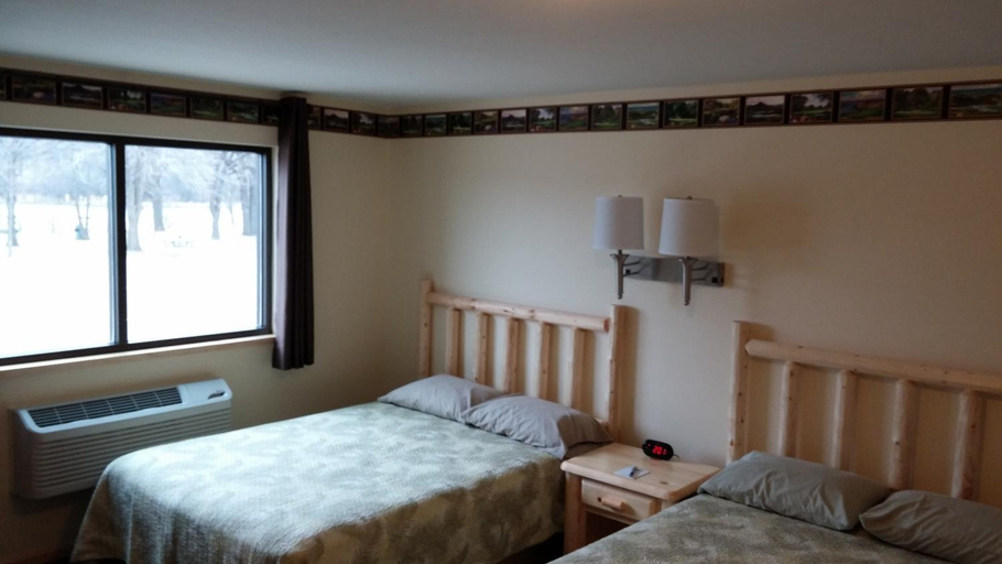 Others 3, Riverside Inn, Stearns