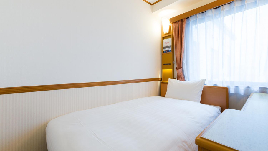 Bedroom 12