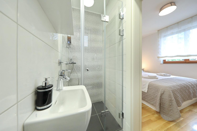 Others 3, Apartment and room Mare, Zadar