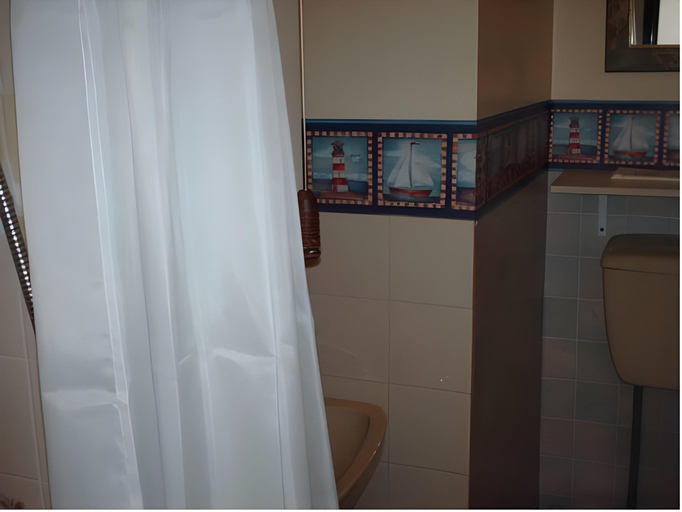 Bathroom 4, Collingwood Hotel, Blackpool