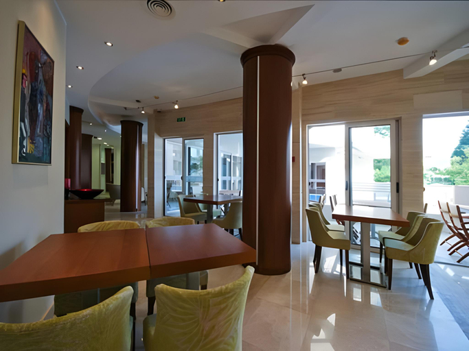 Food & Drinks 5, Apartments Del Mar
