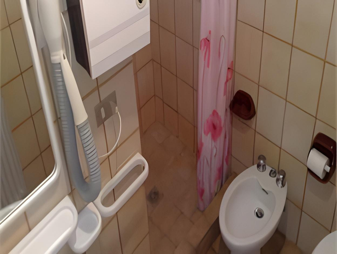 Bathroom 3, Holidays Residence, Verona