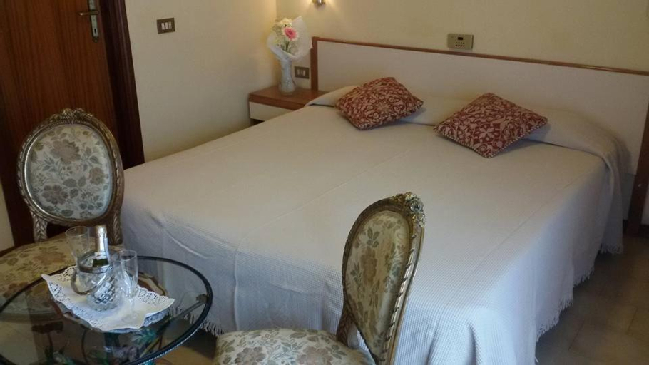 Bedroom 3, Hotel Le Vigne, Rieti