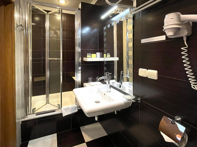 Bathroom 5, Eney Boutique Hotel, L'vivs'ka