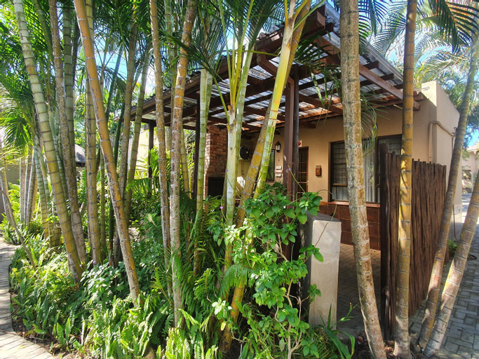 Exterior 4