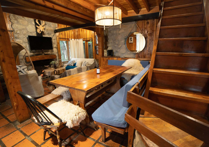 Dining Room 13