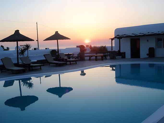 Swimming pool 4, Sofia Village, South Aegean