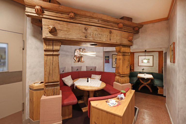 Others 5, Hotel Goldener Karpfen, Aschaffenburg