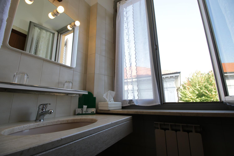Bathroom 6