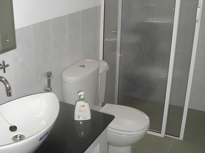 Bathroom 2, Jungle Tide Bungalow, Pathahewaheta