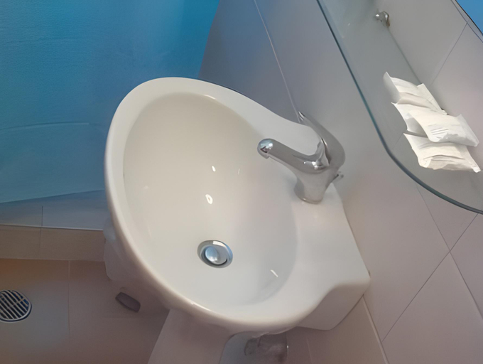 Bathroom 3, 9 Musses Hotel Apartments, North Aegean