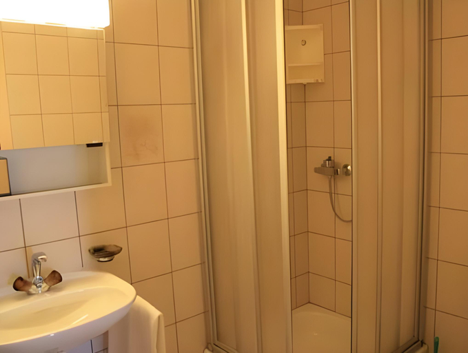 Bathroom 3, Hotel de la Gare, Monthey