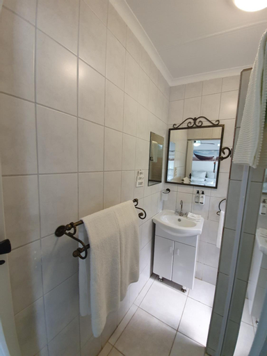 Bathroom 6
