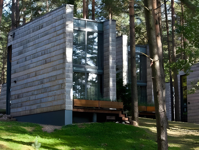 Exterior & Views