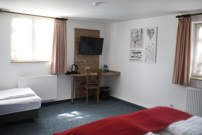 Bedroom 3, Gasthaus Hotel zum Kreuz, Sigmaringen