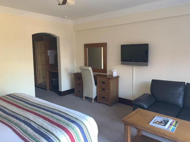 Bedroom 3, Springfield Country Hotel Leisure Club Spa, Dorset