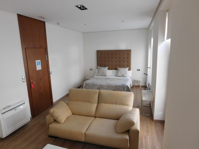 Bedroom 2, Hospedium Hotel Canitas Maite Boutique, Albacete