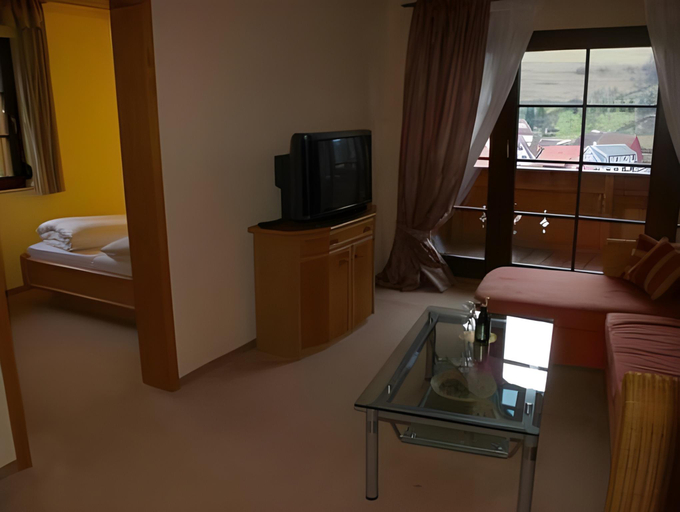 Bedroom, Landhaus Talblick- Fruhstuckspension-Hotel Garni, Schmalkalden-Meiningen
