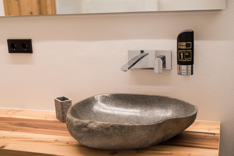 Bathroom 4, Garni Hotel Katzenthalerhof, Bolzano