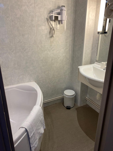 Bathroom 3, Hotel De Wimereux, Pas-de-Calais