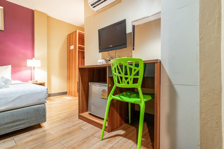 Bedroom 8
